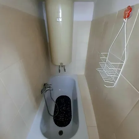 Aska Apartment
